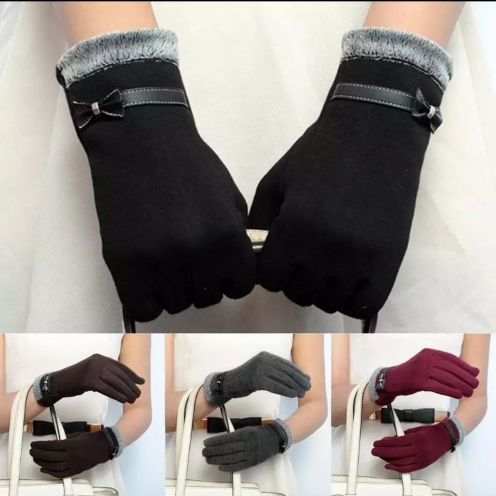 Winter Gloves smart phone tips Price is FIRM
